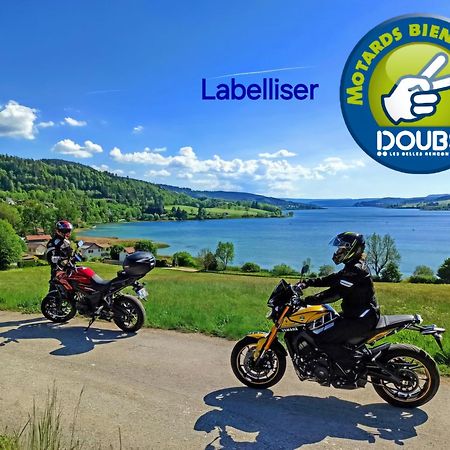Le P'Tit Saint-Pierre - Centre Ville - Parking Pontarlier Eksteriør billede